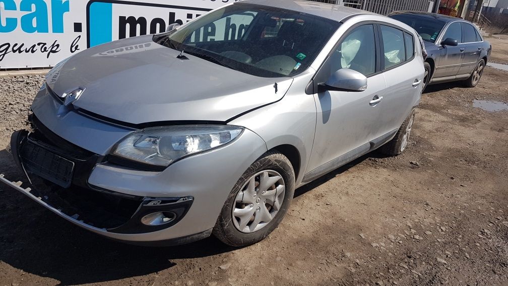 Продавам Рено Меган 2012г на части 1.5дци 90кс