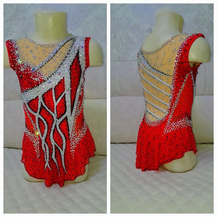 Новый купальник   для  гимнастики на рост 125-132см.