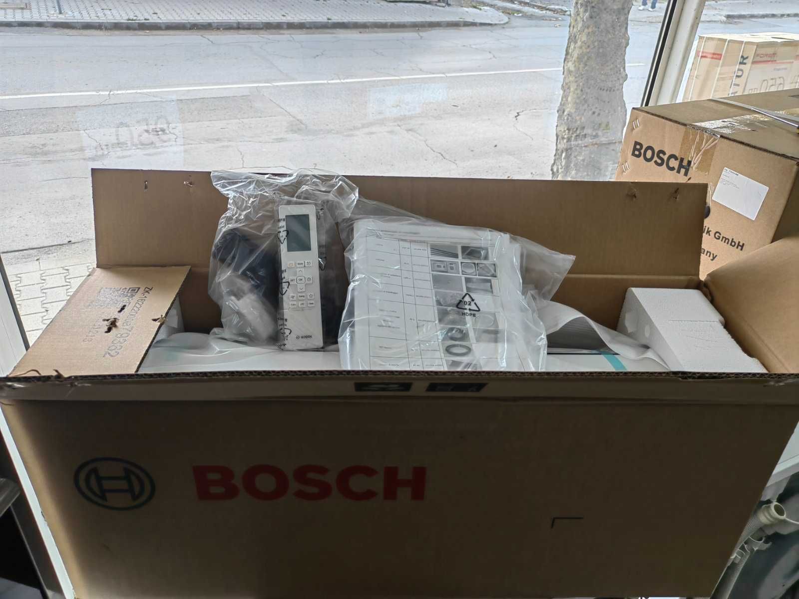 Инверторен климатик Bosch CL2000, 12000 BTU,Клас А++