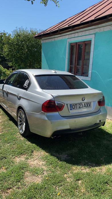 Vând BMW e90 318d