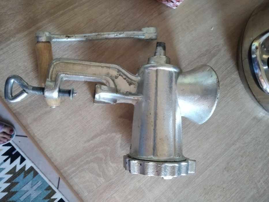 Vand masina tocat carne 10 l , Bacău