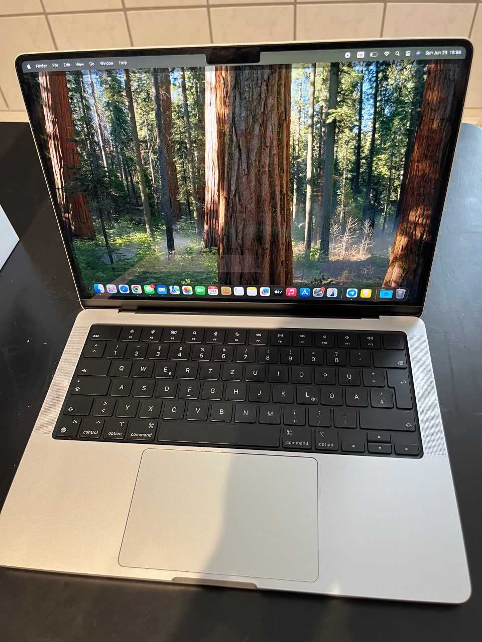 MacBook Pro M1 Pro 14-inch 16/512 GB Ideal