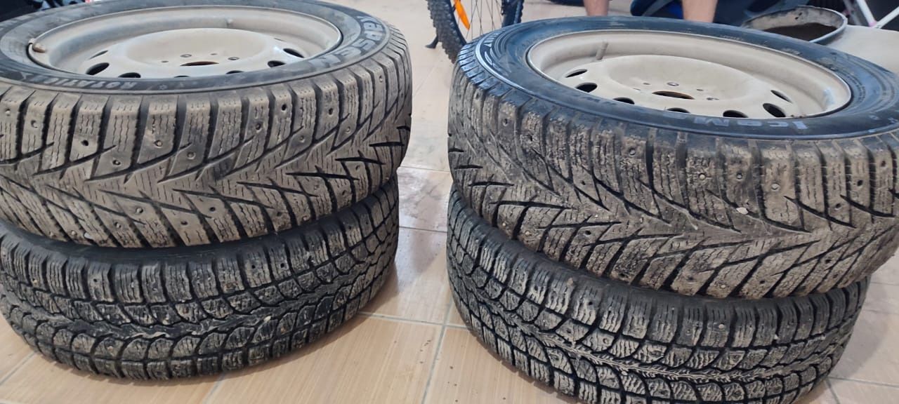 Продам зимние шины