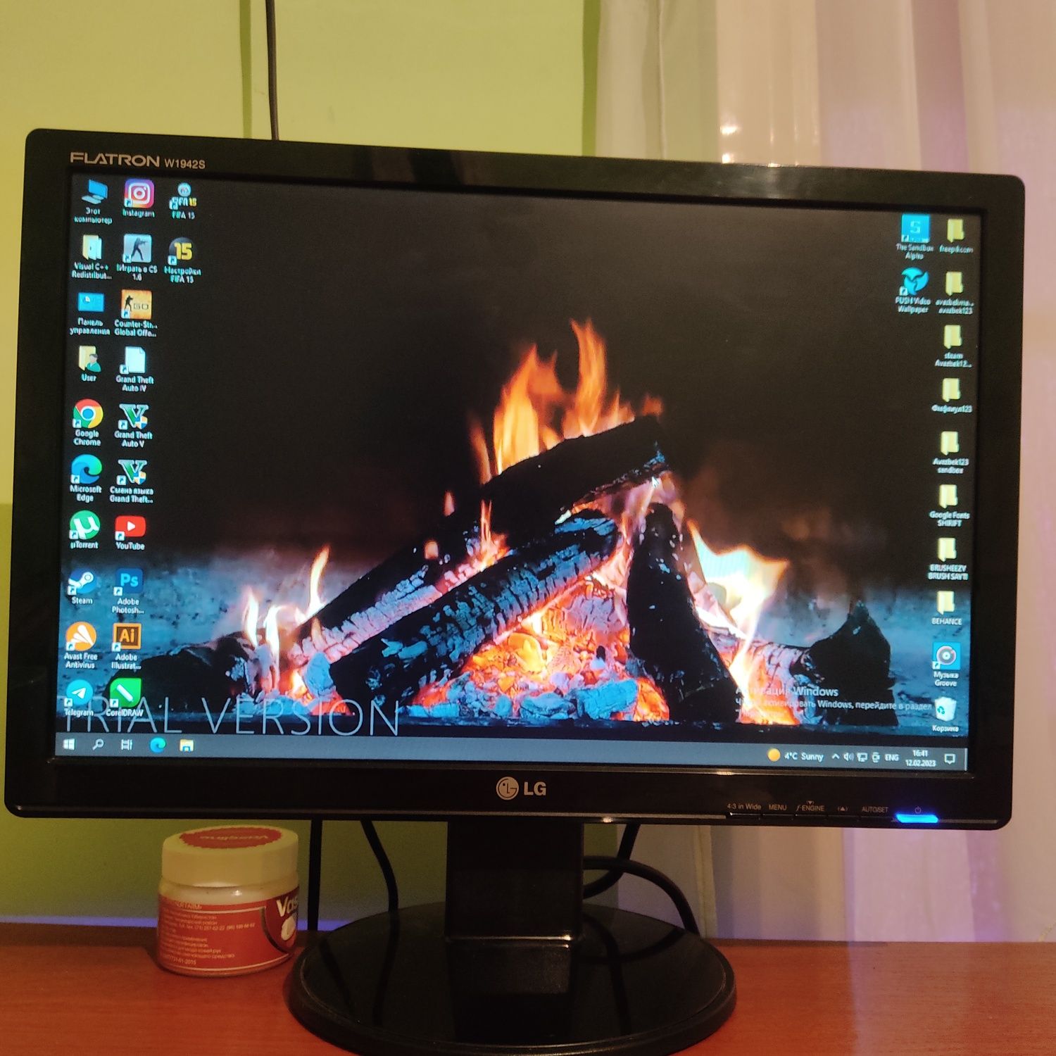 Monitor LG Flatron 19. Ideal