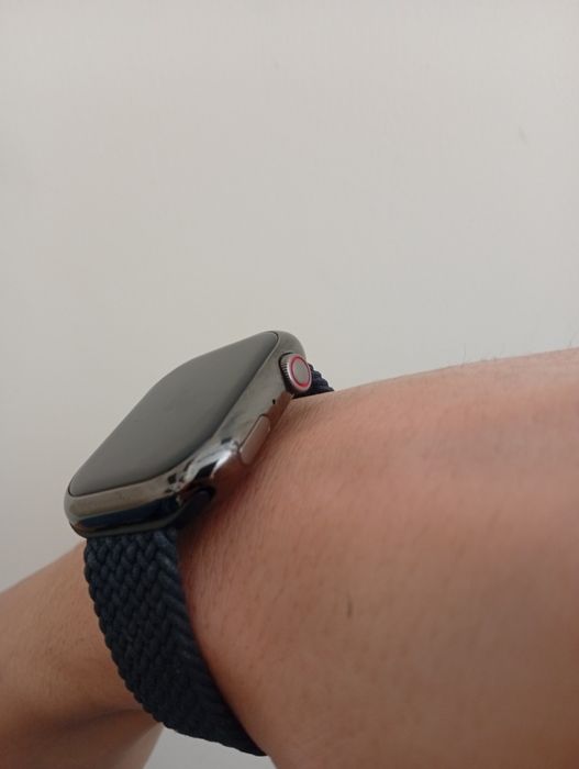 Smart watch qora