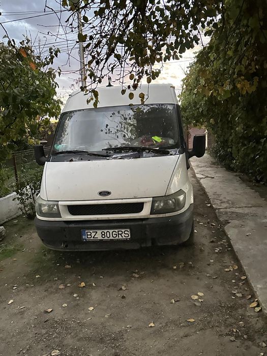 Vând Ford Transit