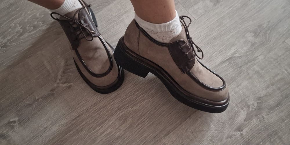 Продам ботинки осенне-весенние