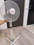 Ventilator cu picior