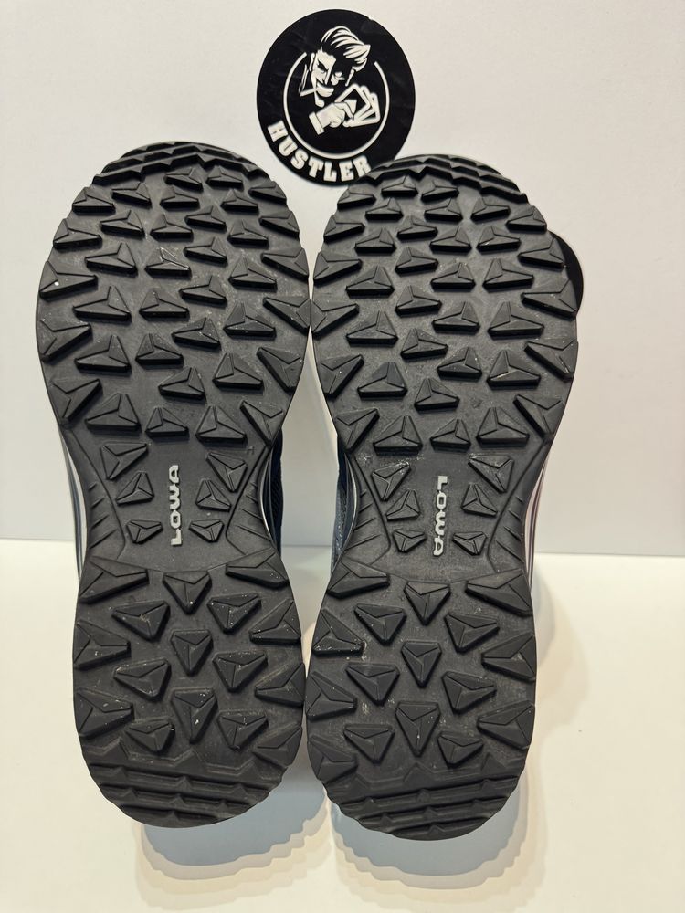 Туристически обувки LOWA GORE-TEX .Номер 44.5
