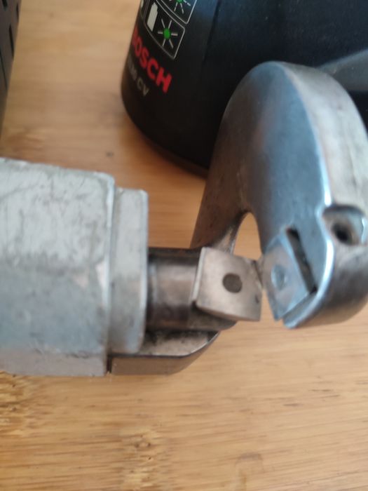 Foarfeca de tabla Bosch 12 v 6ah