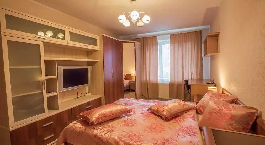 Дава се под наем Двустаен апартамент в Пловдив, Изгрев - 54 кв.м за 219.3 € - Снимка #1