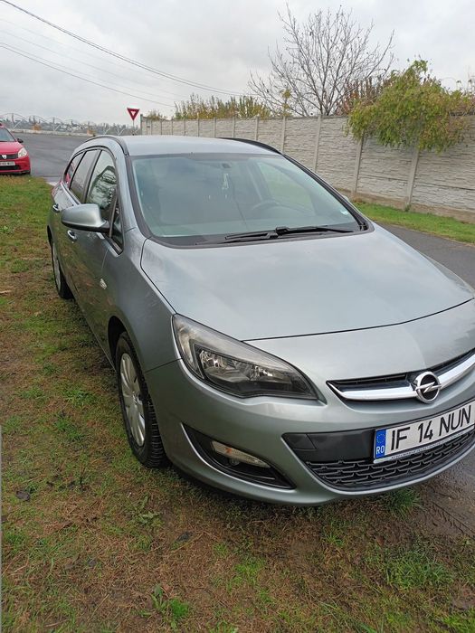 Opel Astra Opel astra j 1.6 cdti 240000km stare foarte bună de funcționare