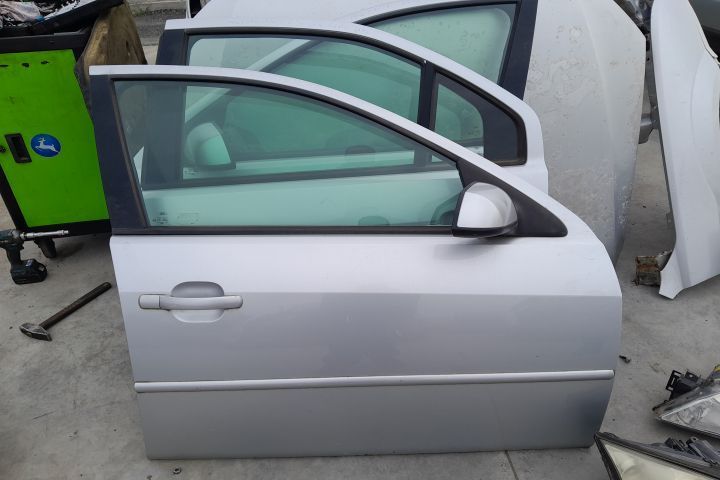 Usa / Portiera fata dreapta Ford Mondeo MK3  [din 2000 pana  2003] Se