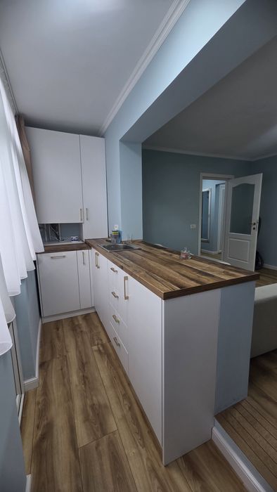 Apartament 3 camere decomandate Podu Ros FĂRĂ RISC!!