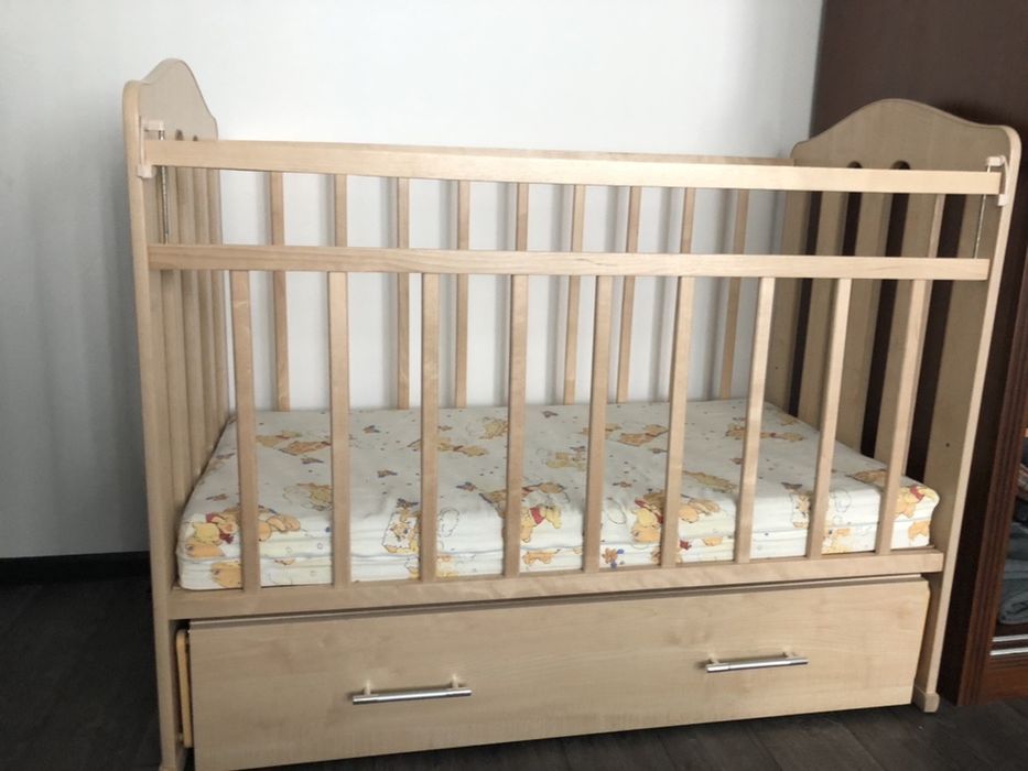 Детская кроватка качалка