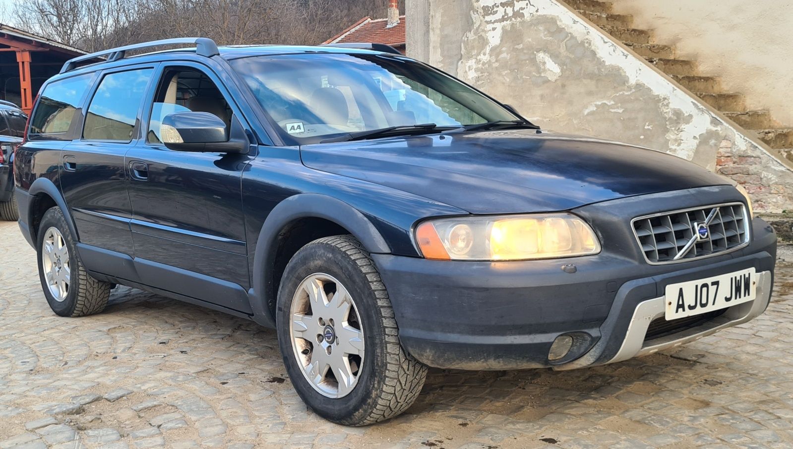 Volvo xc70 2.4d 185к.с на части