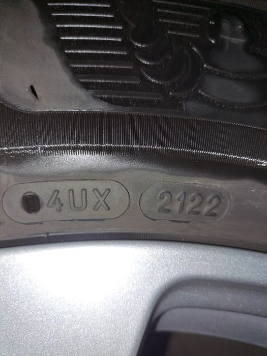 Roți iarnă mercedes glc R18, anvelope Michelin