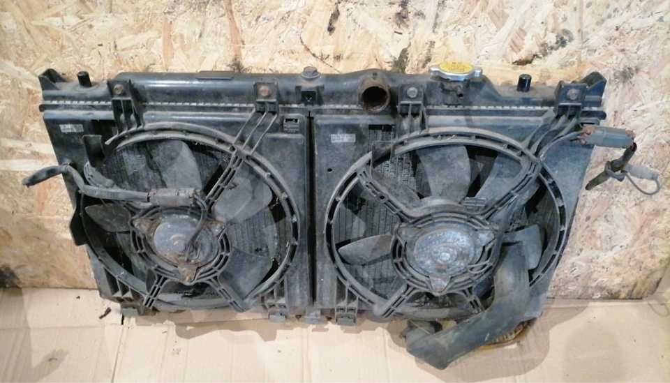 радиатор Мазда 626 диз комплект с дифузором  вентиляторов