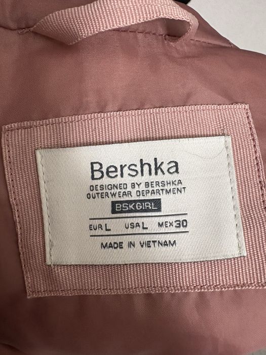 Дамско яке BERSHKA L размер