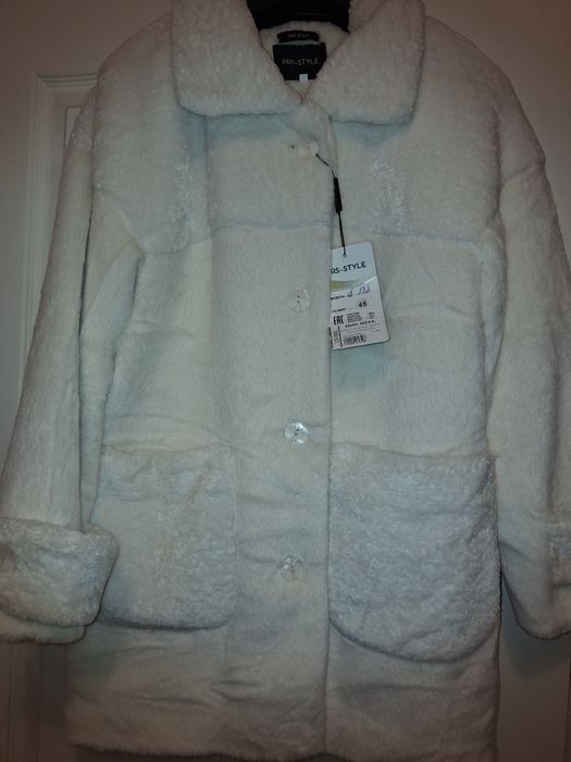 Продам новое пальто