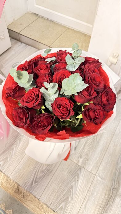 Букет гүлдер сатылады