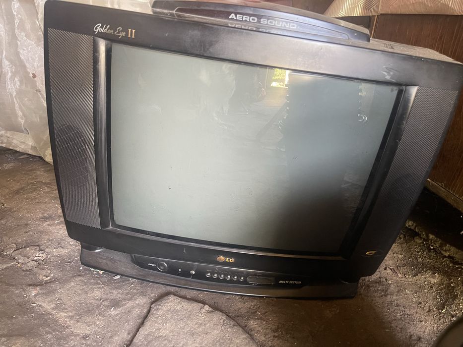 Продам телевизор LG