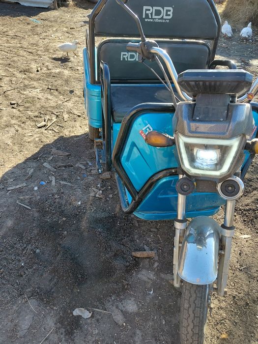 Triciclu electric