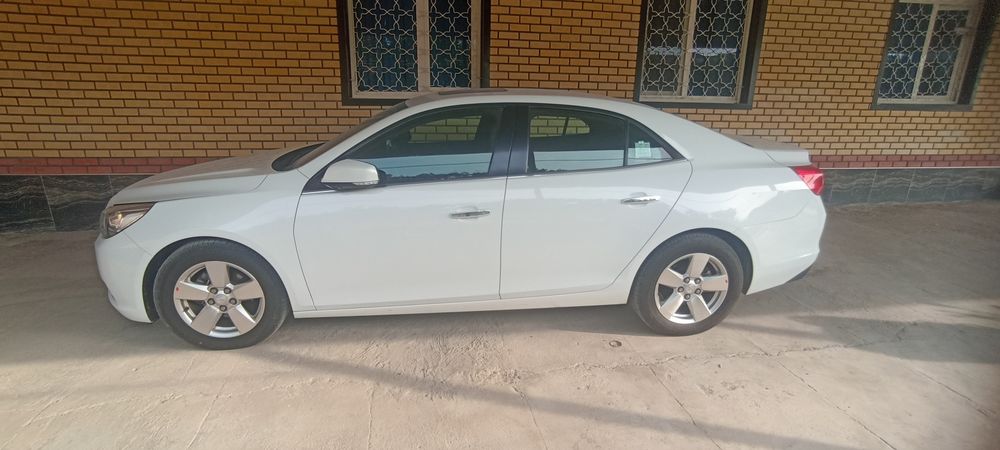 Chevrolet Malibu 1