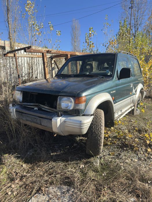 Паджеро 2.5 на части