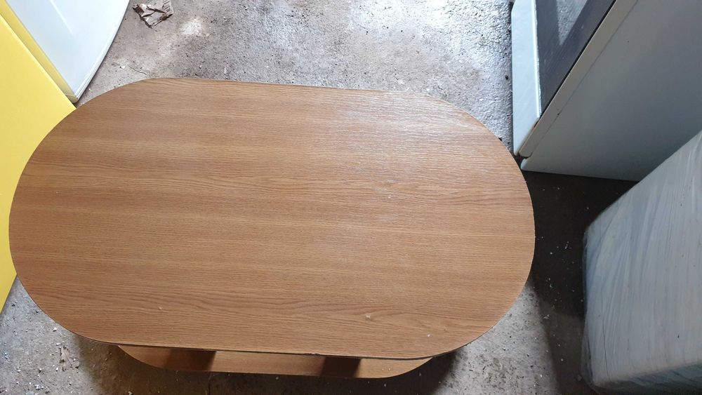 Masuta pe roti-living