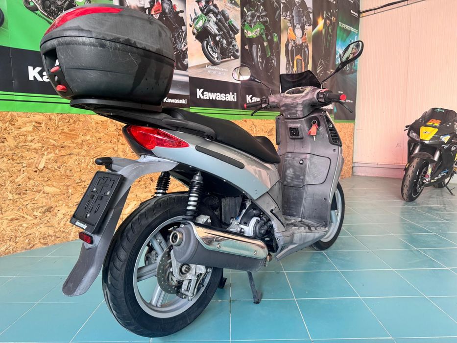 Aprilia Sportcity 200