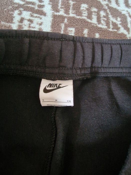 Pantaloni Nike tech fleece