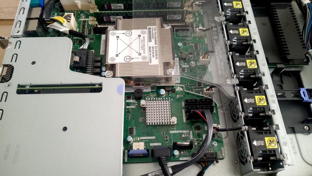 Сървър IBM X3250 M5 Xeon Е3-1241 v3 4C 3.5-3.8GHz 32GB RAID H1110 5458