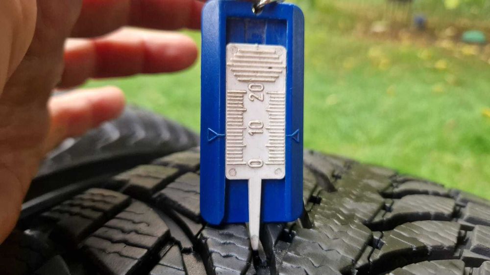 Anvelope iarna 215 70 R 16 Michelin