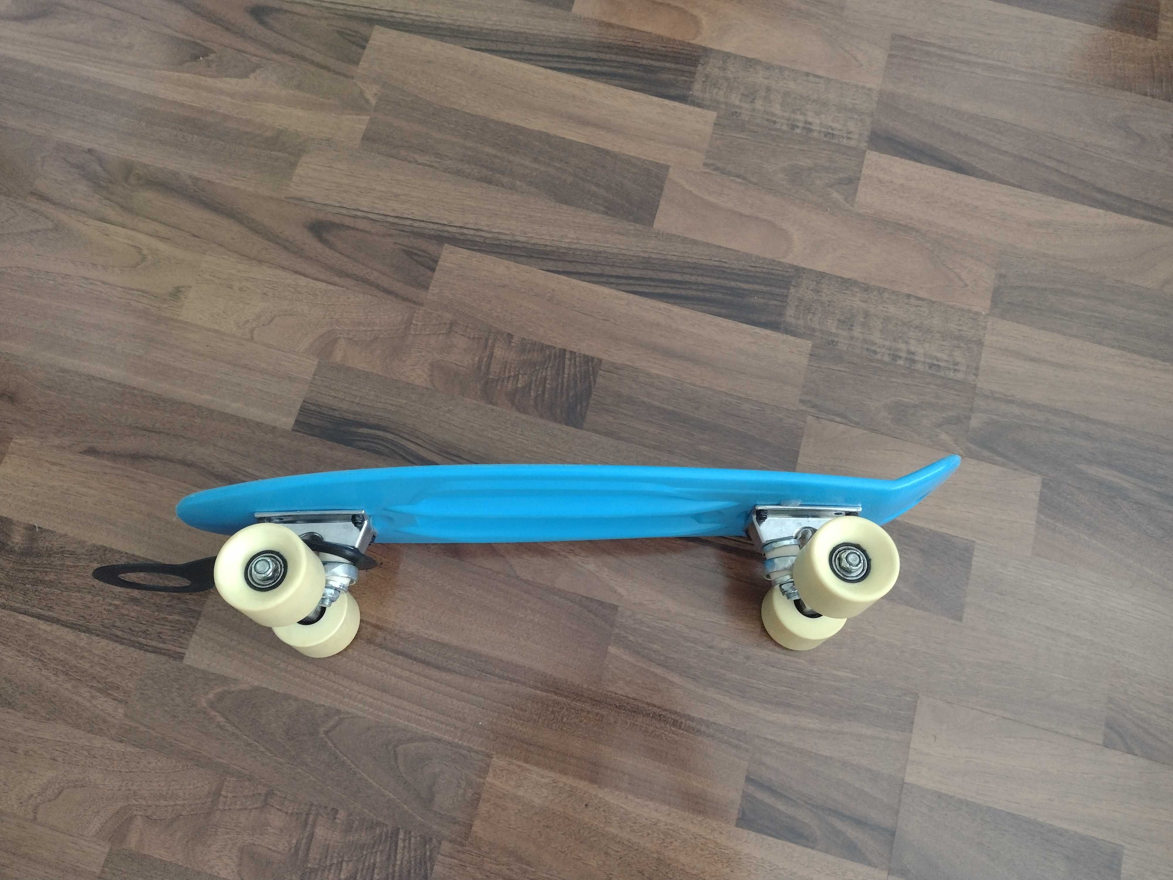 Skateboard Oxelo PLAY 500 si Casca skateboard MF 500