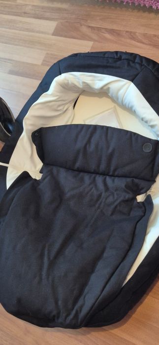 Vand carucior copii Cybex 2 in 1 achizitionat in anul 2021