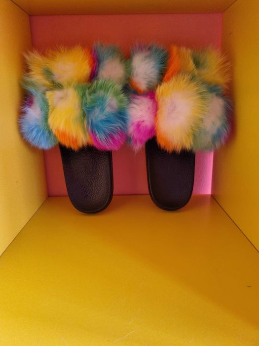 Ункални дамси чехли с естествен косъм!Налични всички номера!