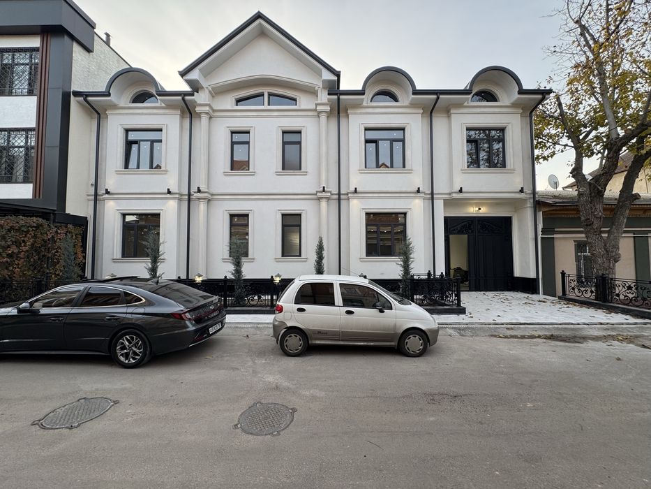 Ор-р: Улица Никитина Продается Новый Евро Дом 5,5.соток 600м2 8.комнат