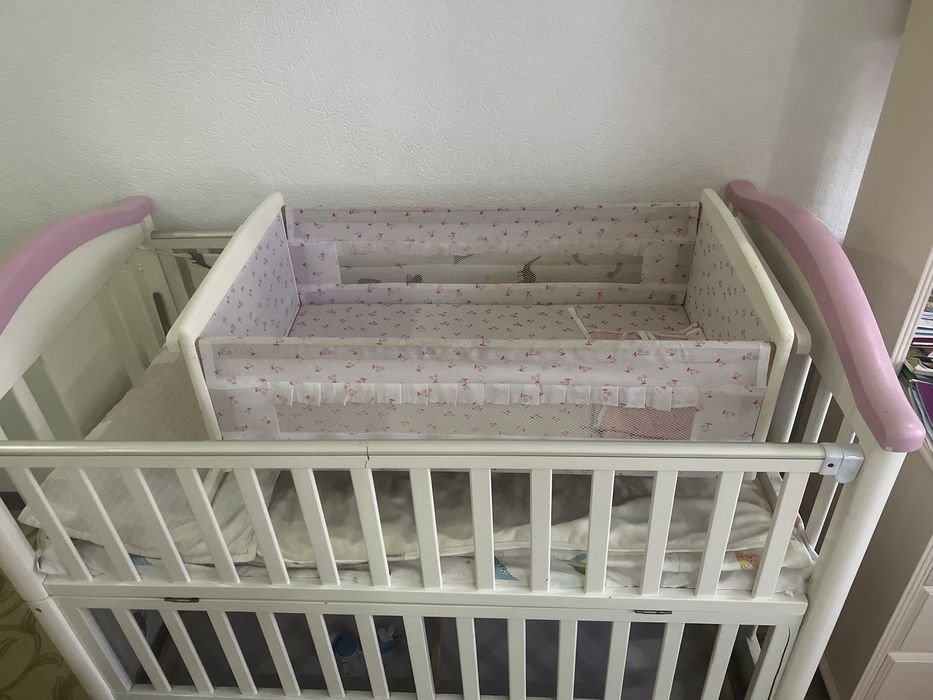 Продается кроватка с люлькой
