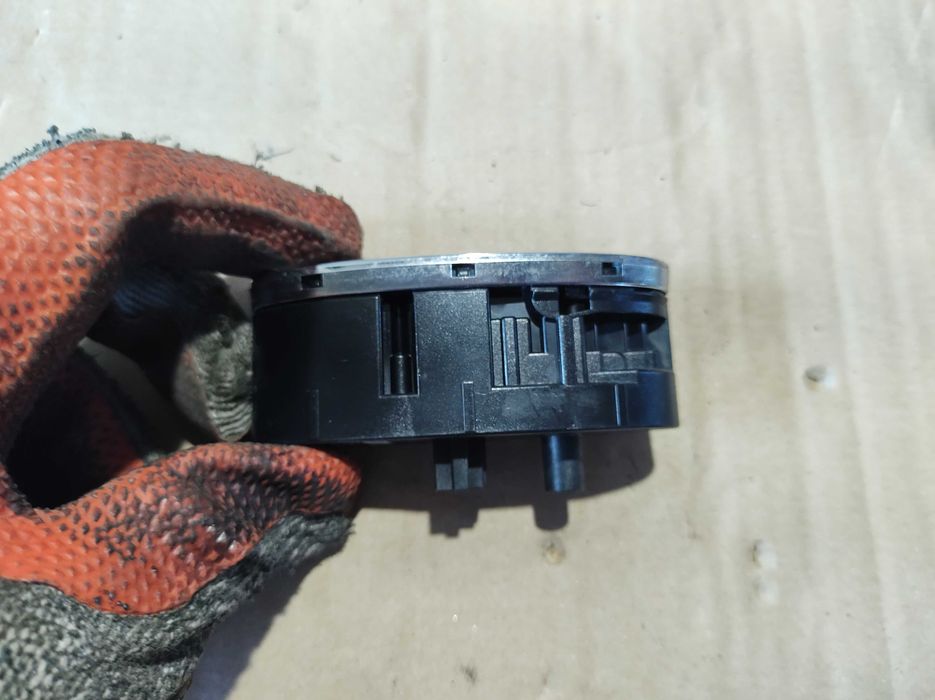 Бутон Ел.Стъкло Mercedes W211 E class Tmodel 4matic 320CDI 2008г