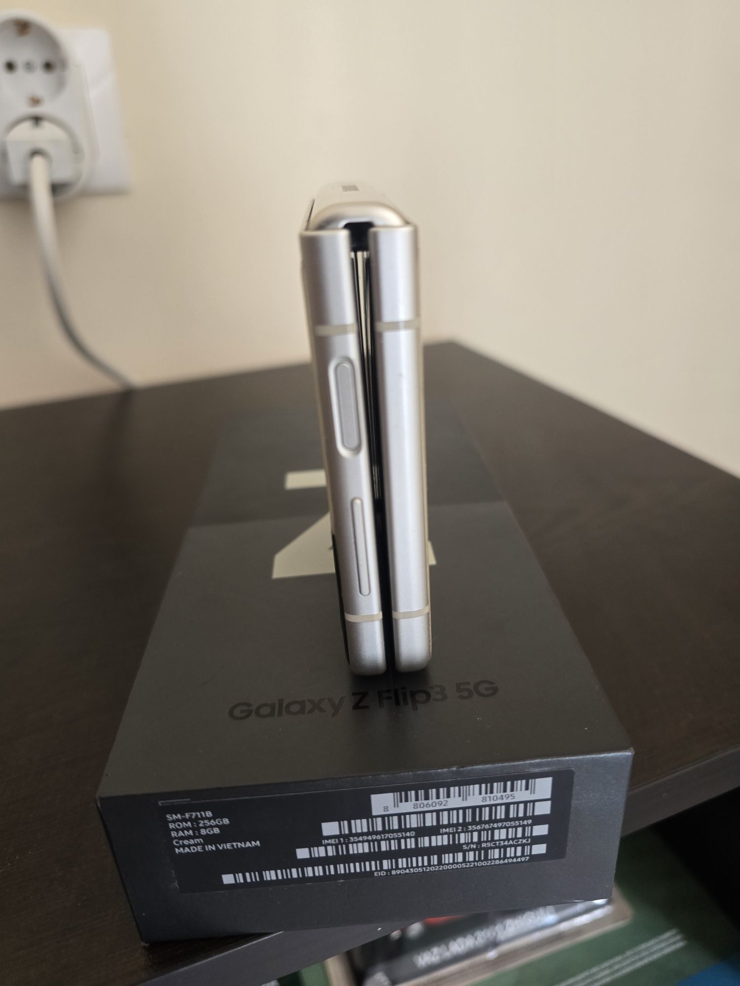 Samsung Z Flip 3 5G 8GB/256GB