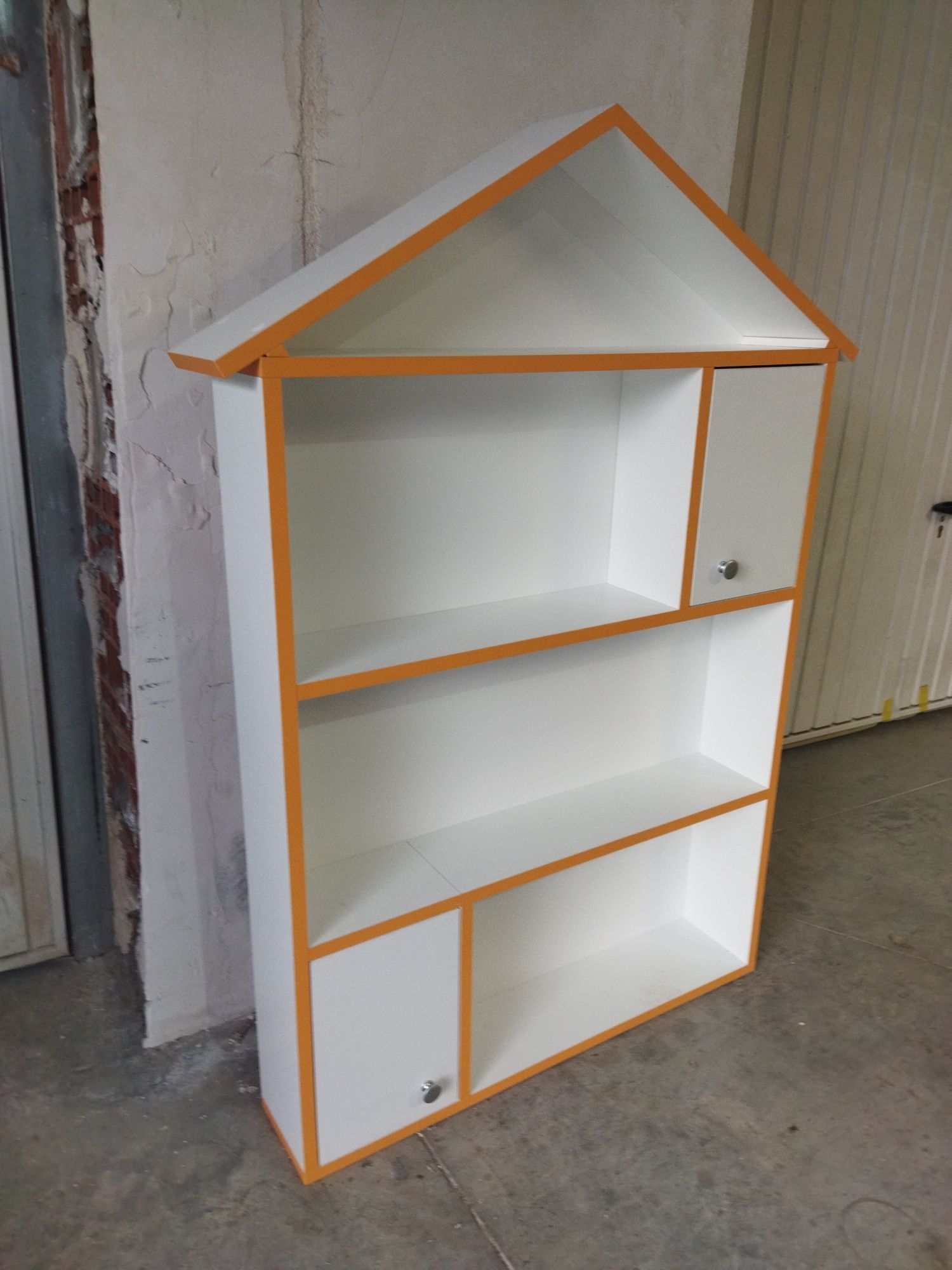 Къщичка за кукли, библиотека,къщичка за книги,етажерка