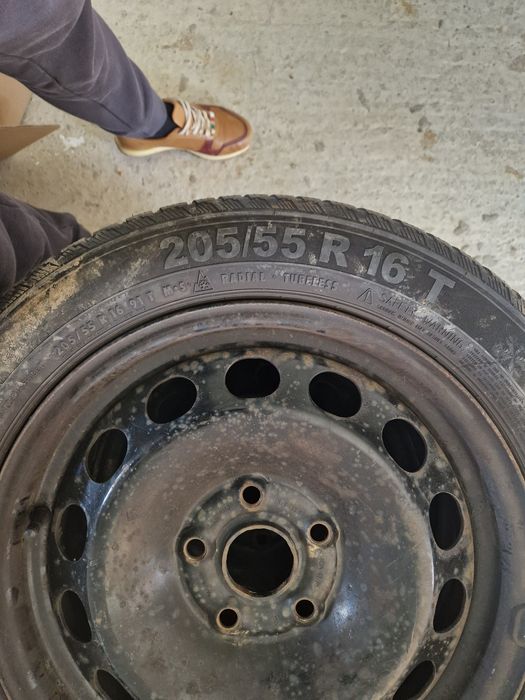 Jante de tabla si cauciucuri iarna 205/55 R16 Volkswagen Passat