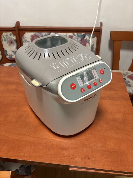 Aparat de facut paine moulinex