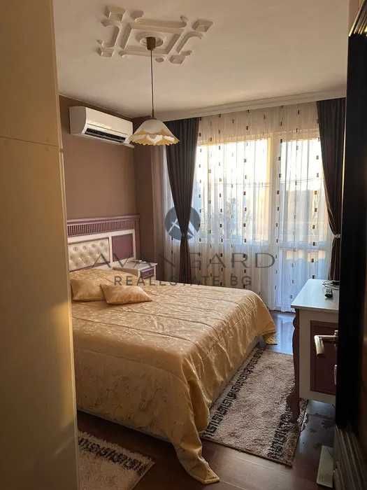 Продава се Тристаен апартамент в Пловдив, Съдийски - 110 кв.м за 1728 €/кв.м - Снимка #3