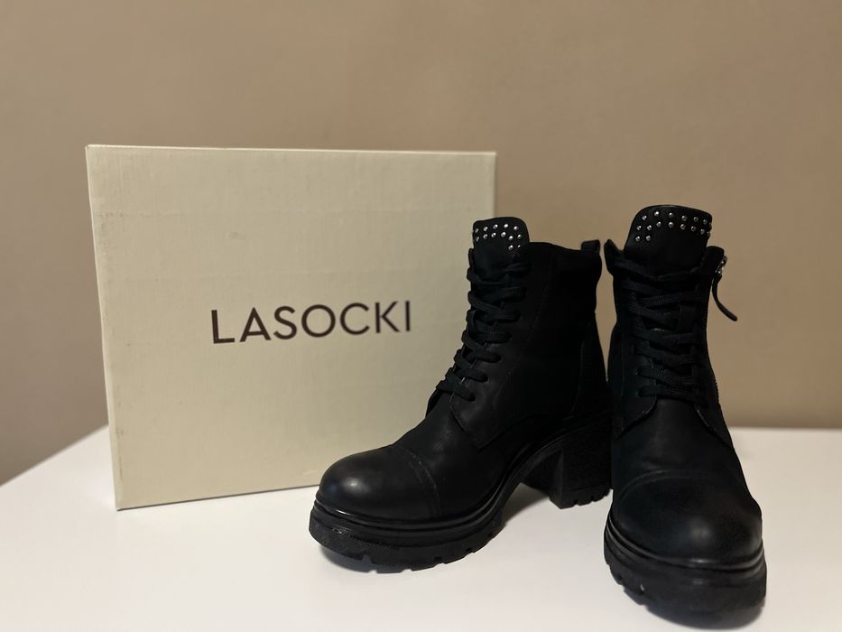 Боти-естествена кожа