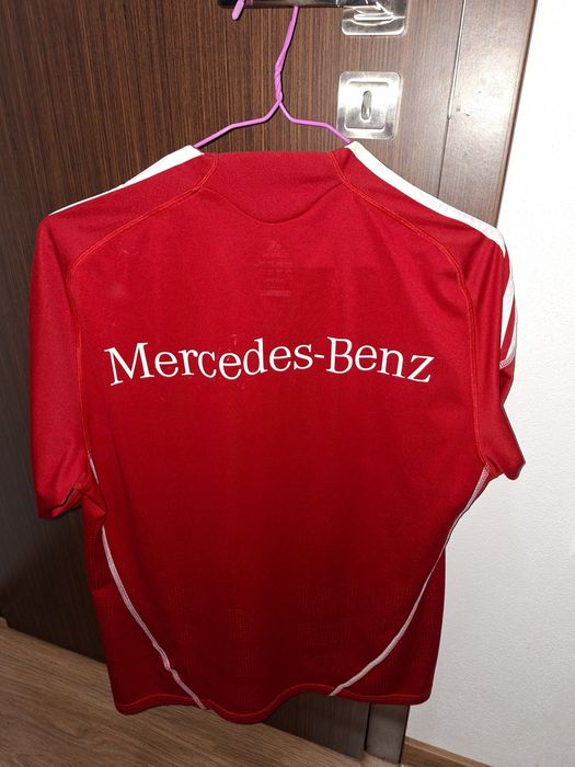 Tricu Adidas mercedes benz