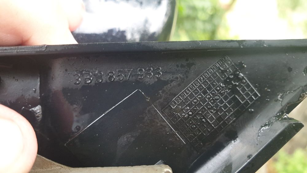 Oglindă stânga Volkswagen Passat B5 2000