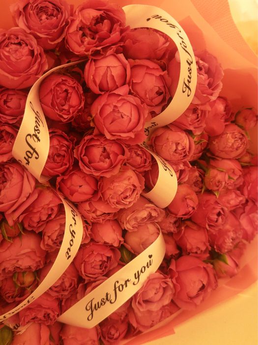 30 шт куставые розы,свежые,большой букет