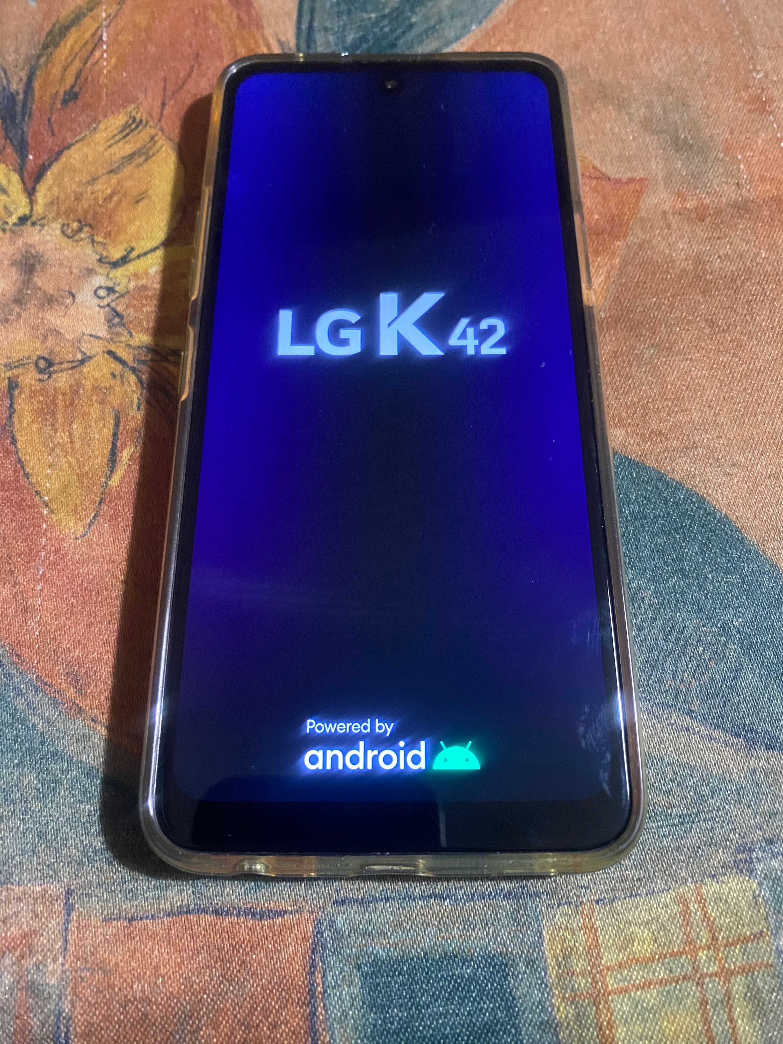 LG K42 -64GB,Dual SIM,grey,зарядно,силиконов гръб